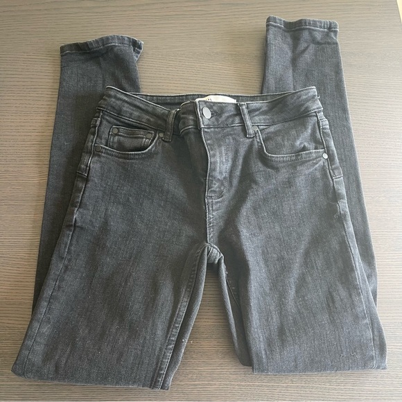 Zara Denim - Zara Black Skinny Jeans